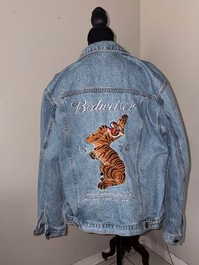 Unisex rare collectors Budweiser embroidered tiger denim jacket